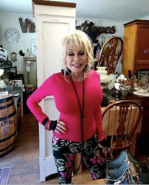 Inside Dolly Parton’s Home